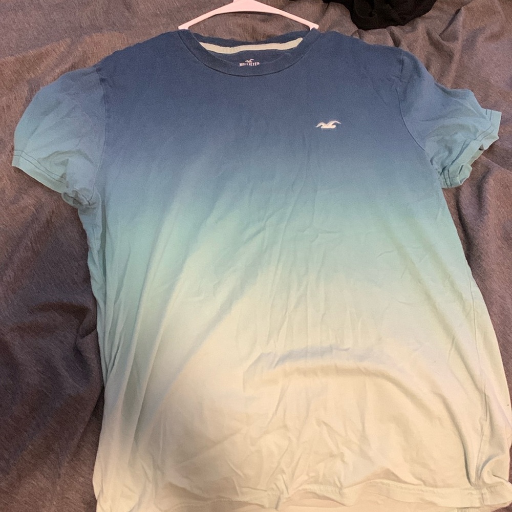 Hollister mens tshirt